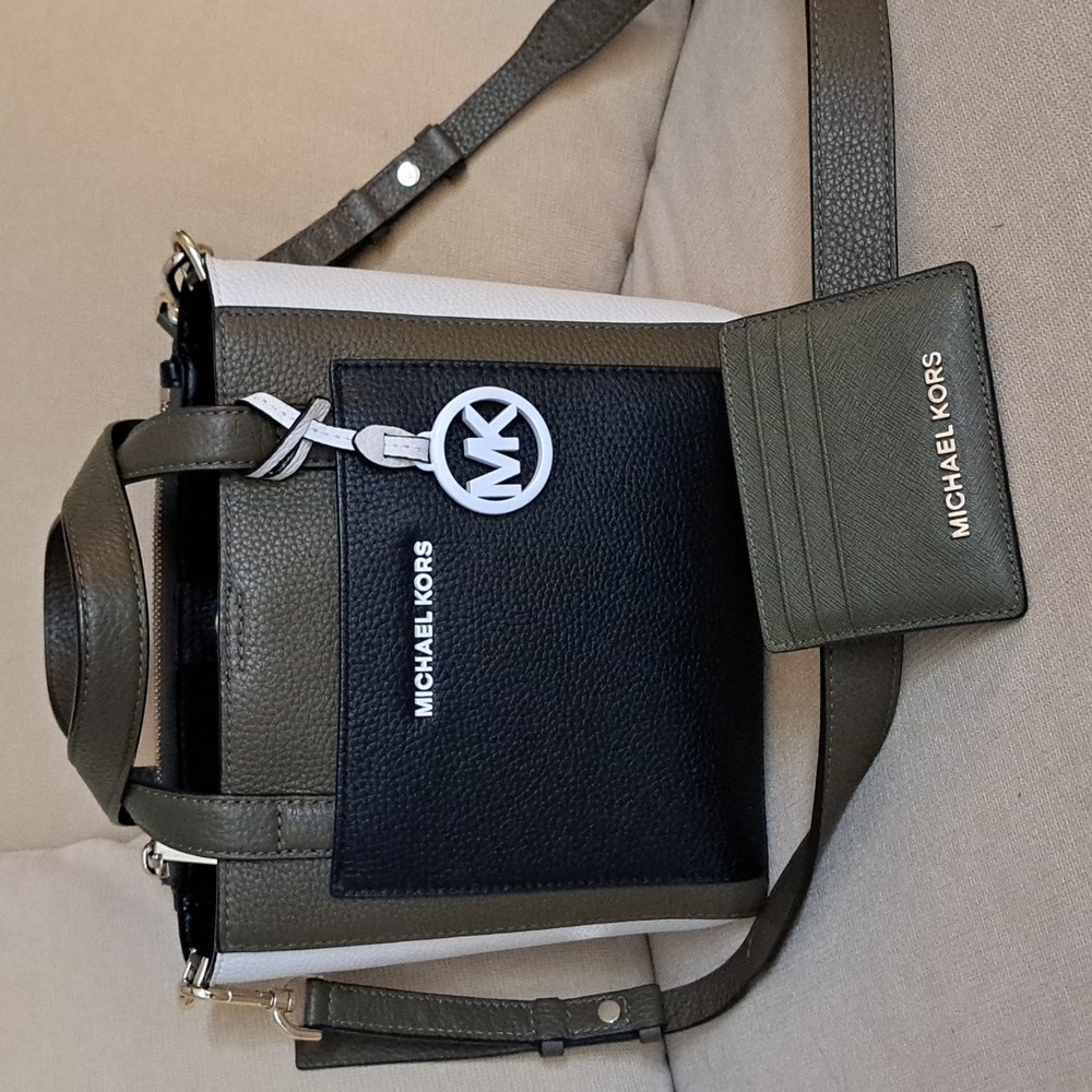 Michael Kors bag and card wallet